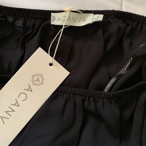 Off shoulder long sleeve